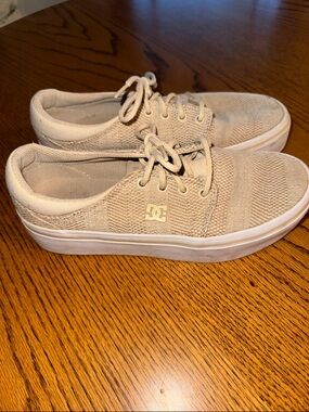 DC Beige Knit Lace-Up Low-Top platform Sneakers